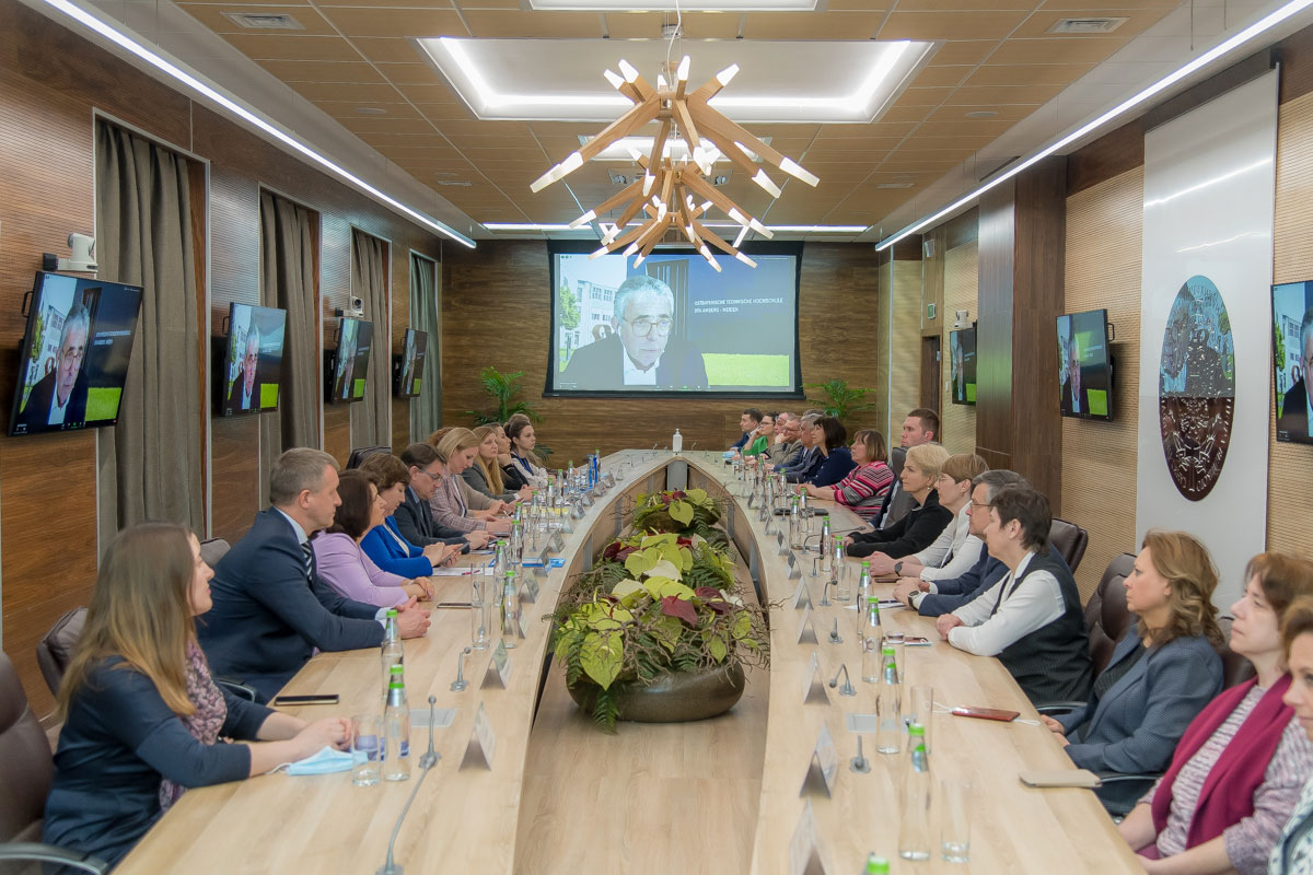 В апреле внешние экспертные комиссии Национального центра профессионально-общественной аккредитации побывали с визитом в СПбПУ
