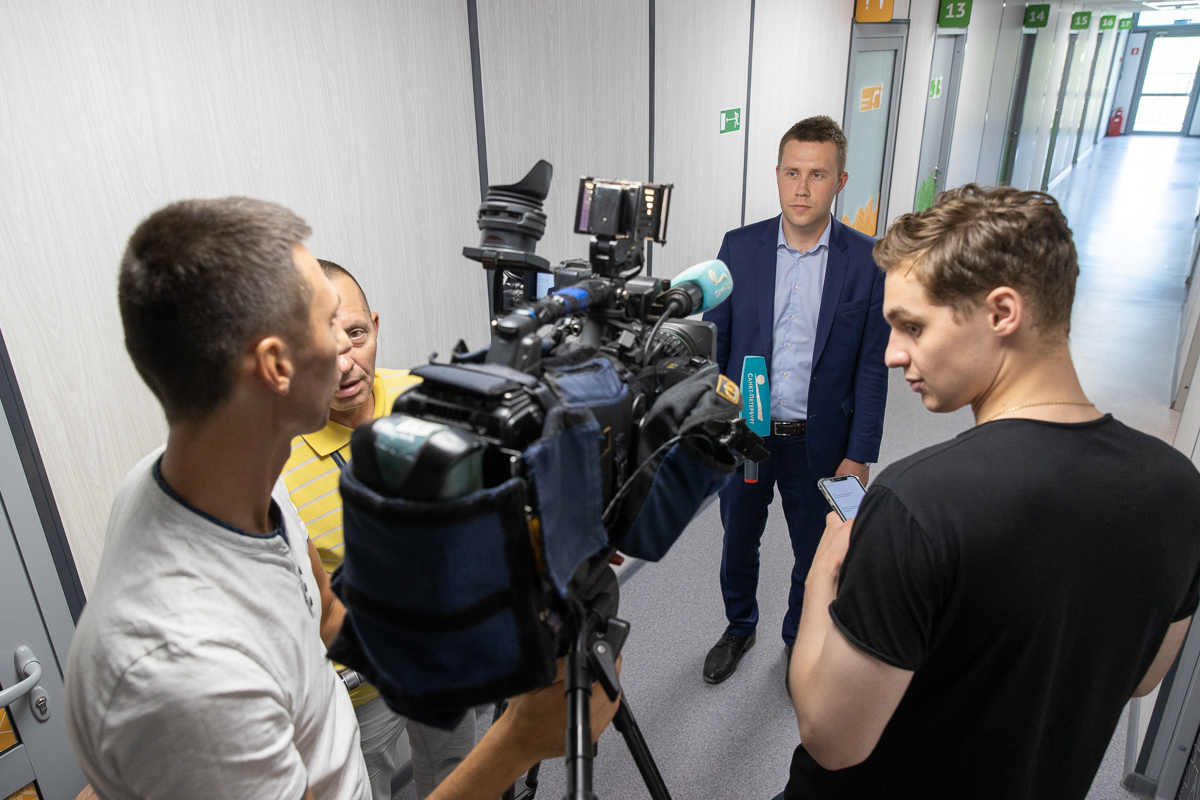 Проректор по информационной и социальной работе СПбПУ Максим Пашоликов рассказывает об участии вуза в программе Проректор по информационной и социальной работе СПбПУ Максим Пашоликов рассказывает об участии вуза в программе
