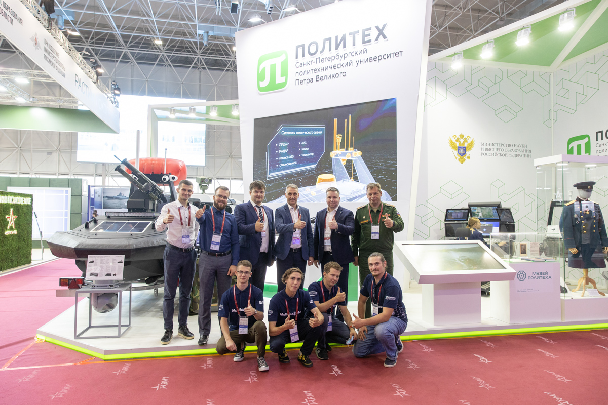 Стенд СПбПУ на форуме «Армия-2021» Стенд СПбПУ на форуме «Армия-2021»