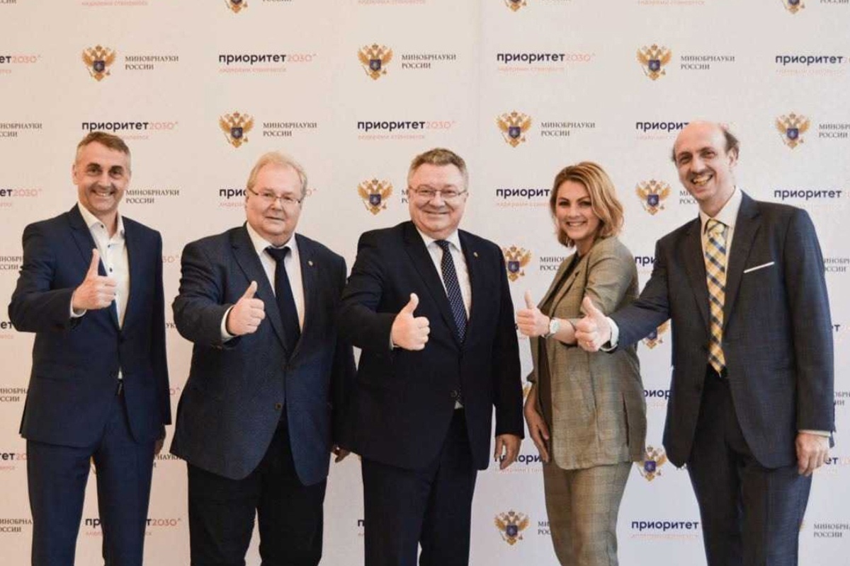 Команда Политеха успешно прошла первый этап защиты новой Программы развития Команда Политеха успешно прошла первый этап защиты новой Программы развития
