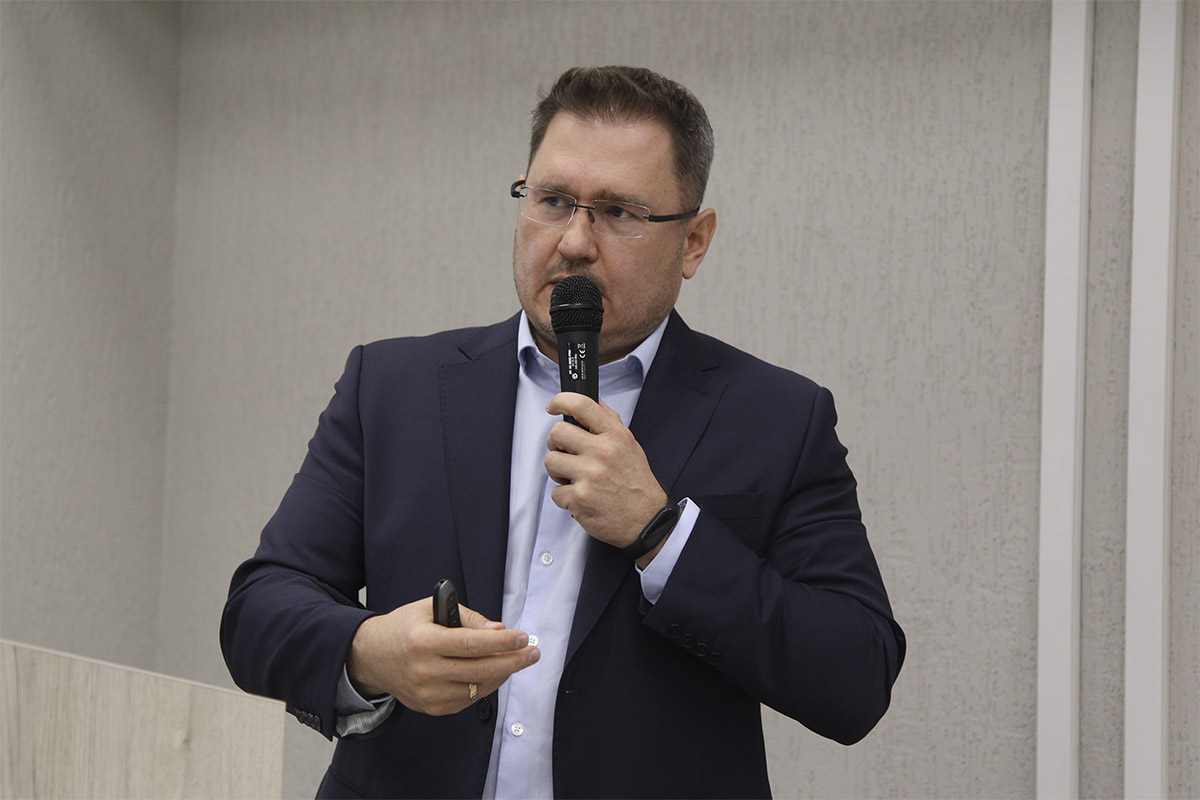 Михаил Верхоланцев рассказал о цифровизации в закупочной деятельности Михаил Верхоланцев рассказал о цифровизации в закупочной деятельности