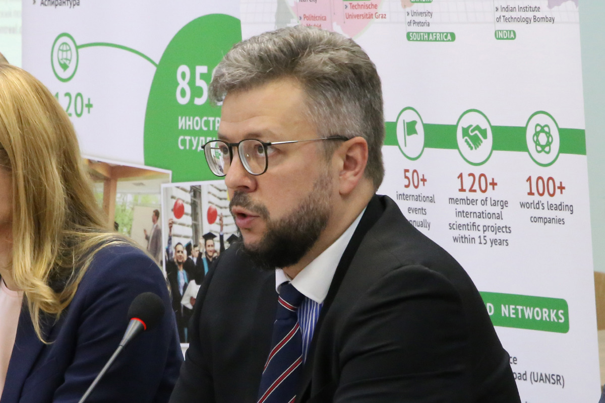 Проректор по международной. Санкт-Петербургский научный фонд Снисаренко сайт.