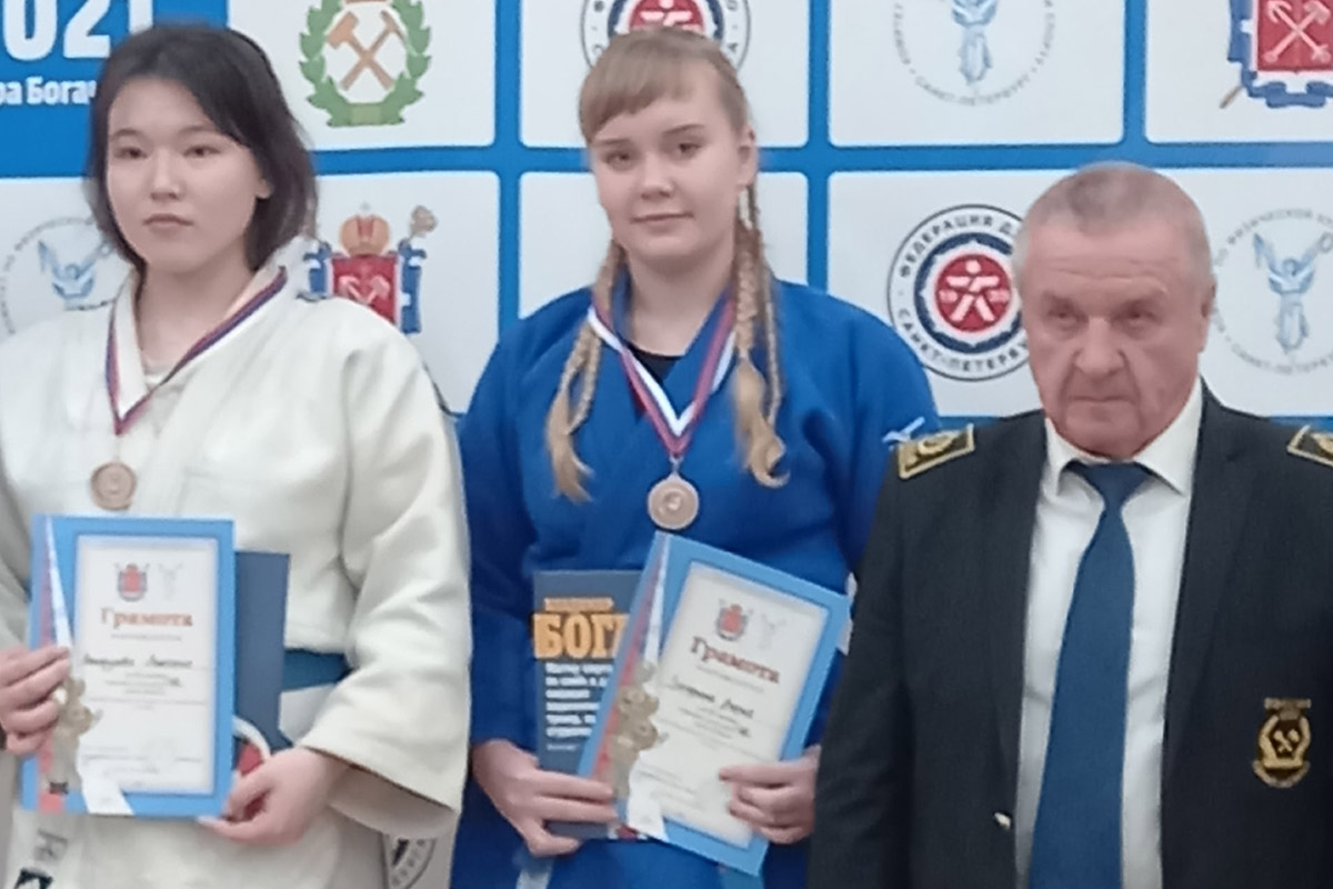 Дарья Загорская (в центре) завоевала бронзу 