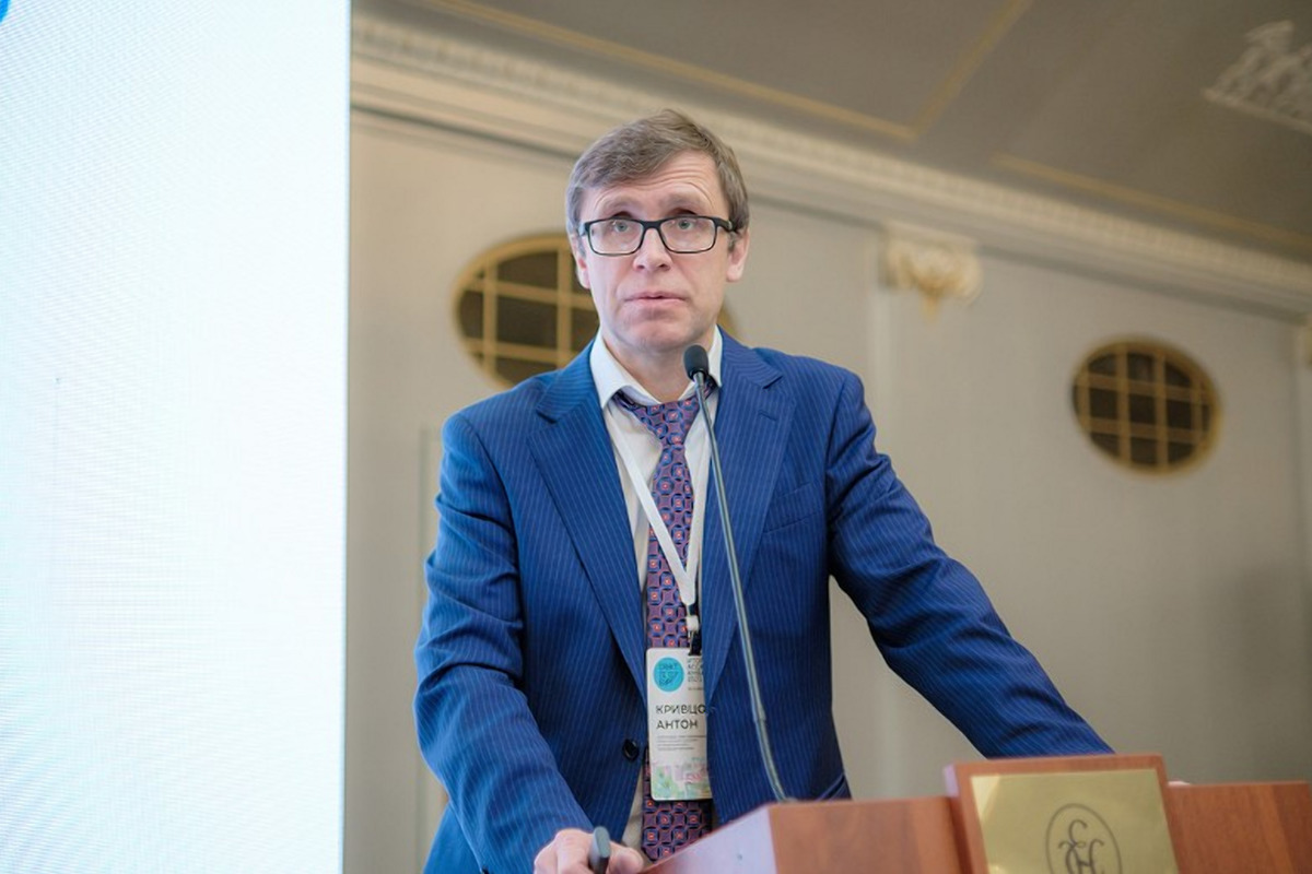 Директор Высшей школы теоретической механики ФизМеха и НОЦ «Газпромнефть-Политех» Антон Кривцов предложил провести в Санкт-Петербургском Политехе Всероссийский съезд по фундаментальным проблемам теоретической и прикладной механики Директор Высшей школы теоретической механики ФизМеха и НОЦ «Газпромнефть-Политех» Антон Кривцов предложил провести в Санкт-Петербургском Политехе Всероссийский съезд по фундаментальным проблемам теоретической и прикладной механики