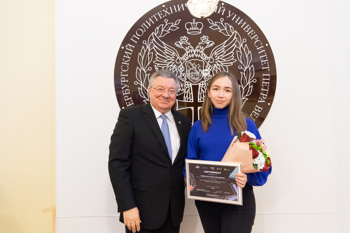 Студентка 2 курса ИКиЗИ Лиана САФИУЛИНА победила во Всероссийском конкурсе «Твой ход» 