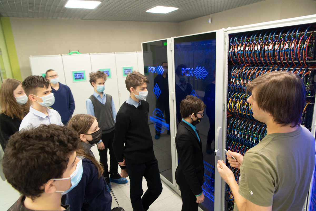 Одним из ключевых в программе празднования Дня российского студенчества от Минобрнауки России стал День открытых дверей «Стань студентом на один день» 