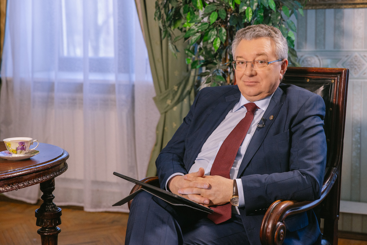 Первый ректор санкт петербургского университета. Ректор политехнического университета Санкт-Петербург. 300 Летие Российской Академии наук. Ректор Петра Великого Санкт-Петербургский. Директор дома ученых.