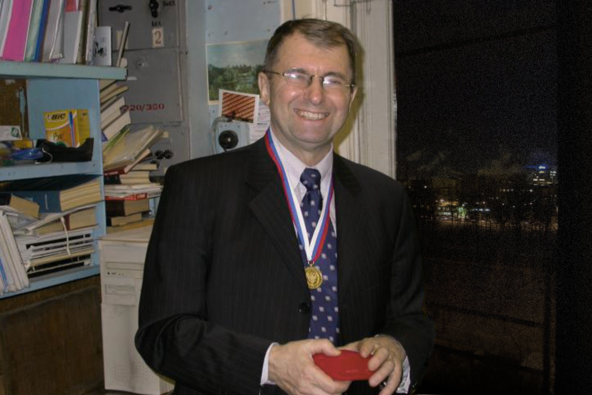 Уникальность и перспективность исследований, проводимых под руководством Леонида Евгеньевича Воробьева, многократно подтверждены наградами и премиями 