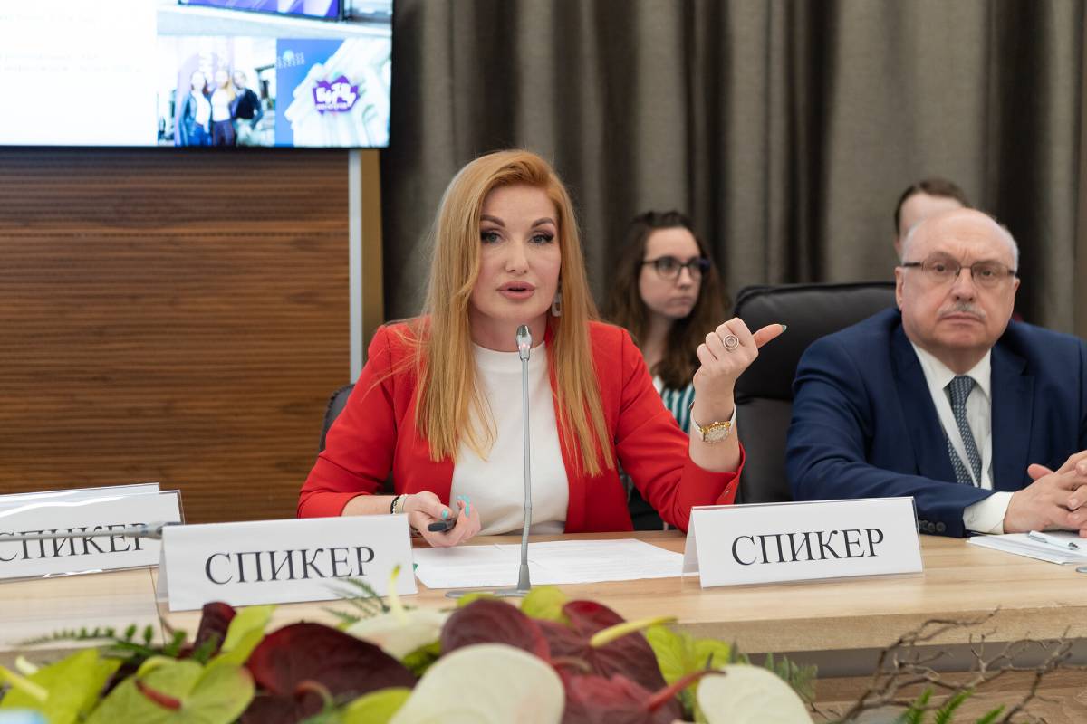 Начальник Управления по связям с общественностью СПбПУ Марианна Дьякова анонсировала запуск в вузе проекта экосистемы LEPOTA Начальник Управления по связям с общественностью СПбПУ Марианна Дьякова анонсировала запуск в вузе проекта экосистемы LEPOTA