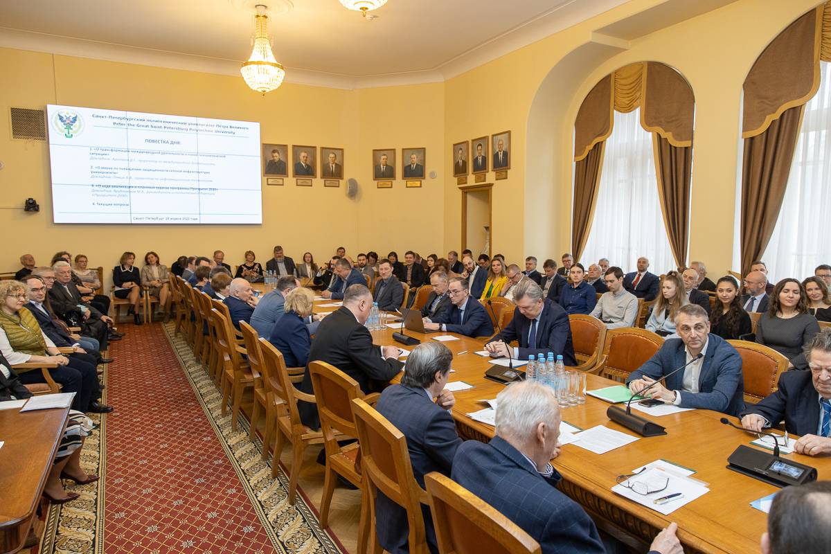 Во время апрельского заседания Ученый совет СПбПУ обсудил трансформацию международной деятельности, меры защиты от киберугроз и ход программы «Приоритет-2030»
