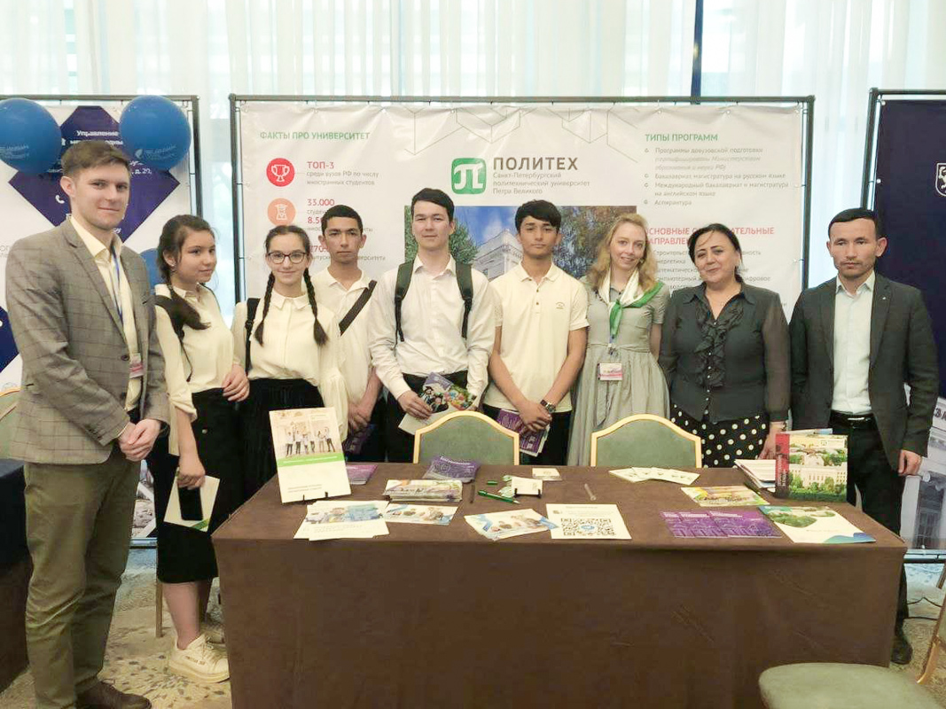 В апреле представители СПбПУ отправились в Узбекистан для участия в XXII Международной образовательной выставке «Образование и профессия 2022» 