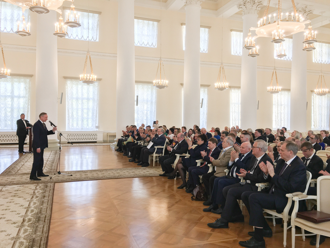 Губернатор Александ Беглов обратился к лауреатам премии Правительства Санкт Петербурга за выдающиеся результаты в области науки и техники, а также за выдающиеся достижения в области высшего и среднего профессионального образования 
