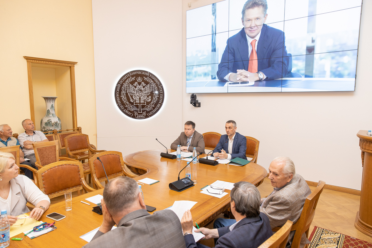 Ученый совет проголосовал за представление к званию «Почетный доктор СПбПУ» председателя Правления ПАО «Газпром» Алексея Миллера