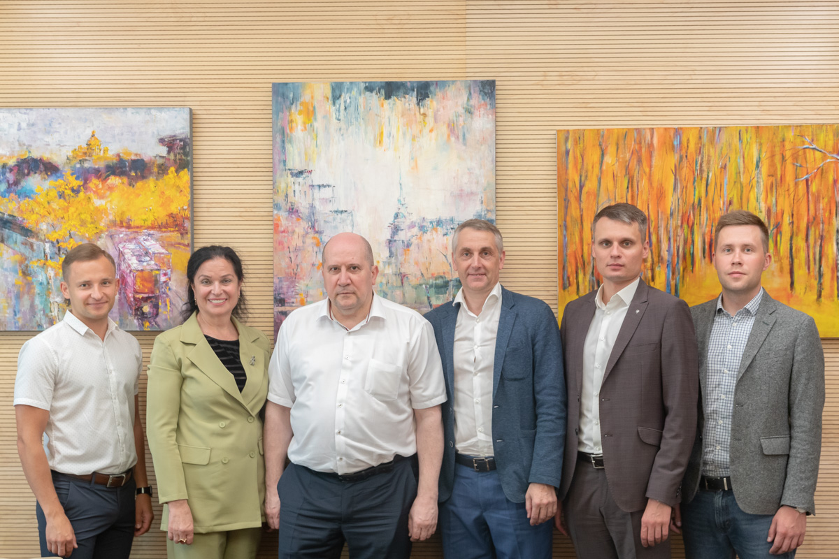 Для участия в прямом эфире Всероссийского студенческого выпускного в Политехе собрались проректоры СПбПУ, СПбГУ, ИТМО, ПГУПС и ректор СПбГУПТД