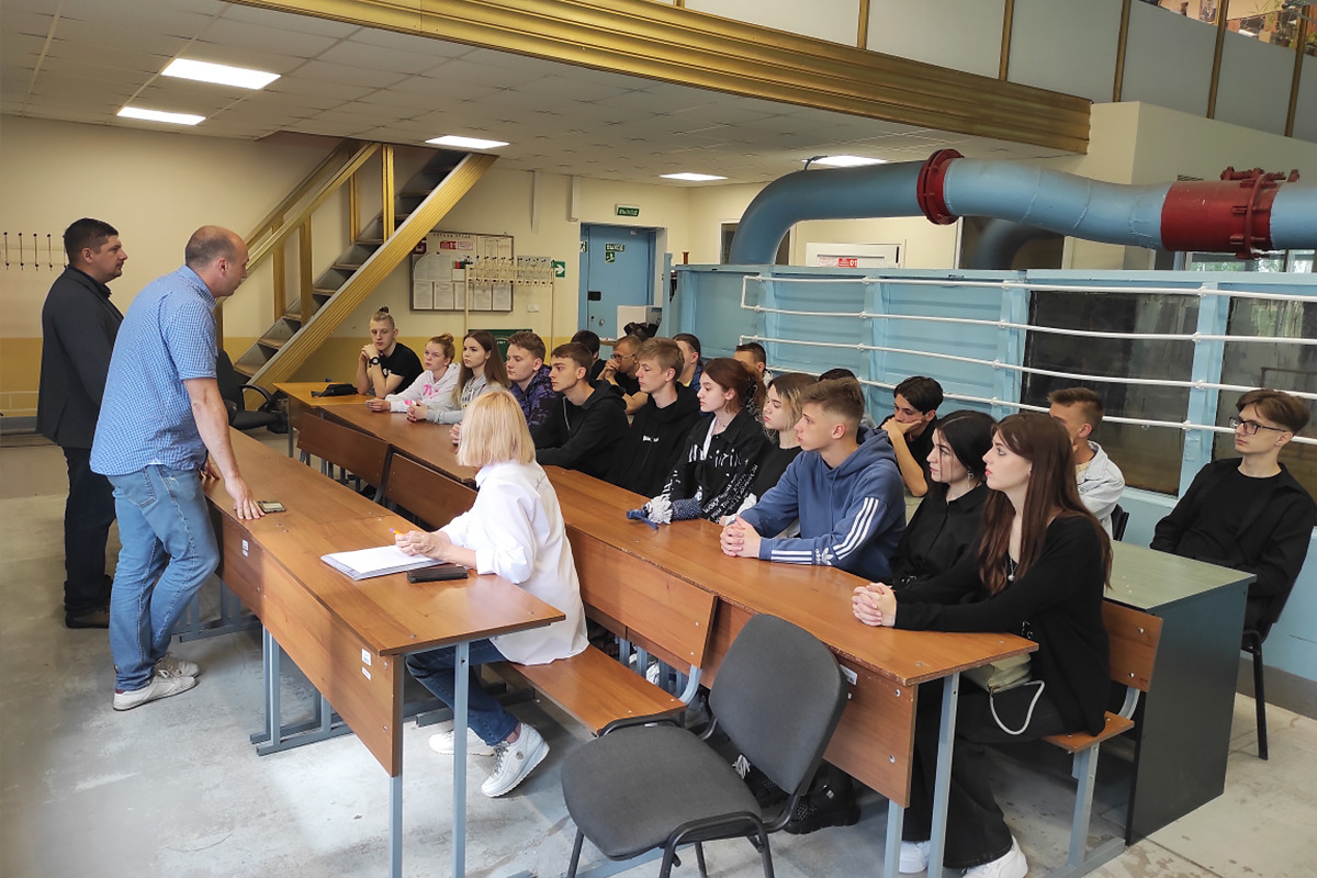 Студенты ДонНАСА во время практики в СПбПУ выполнили ряд лабораторных работ