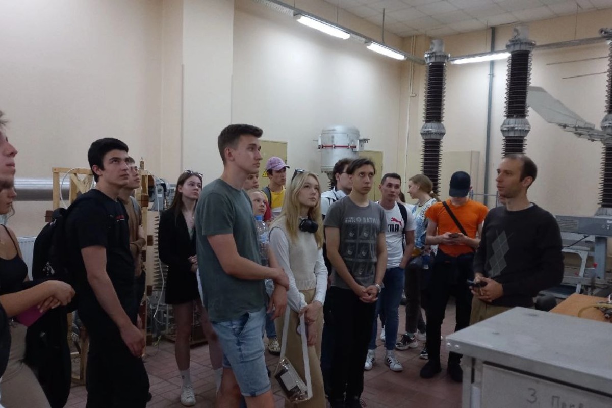Экскурсия на подстанцию «Ленэнерго»
