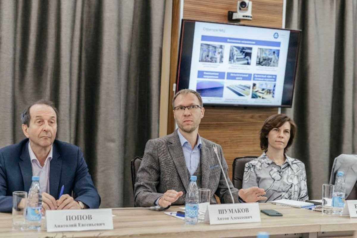 Антон Шумаков подчеркнул актуальность темы круглого стола Антон Шумаков подчеркнул актуальность темы круглого стола