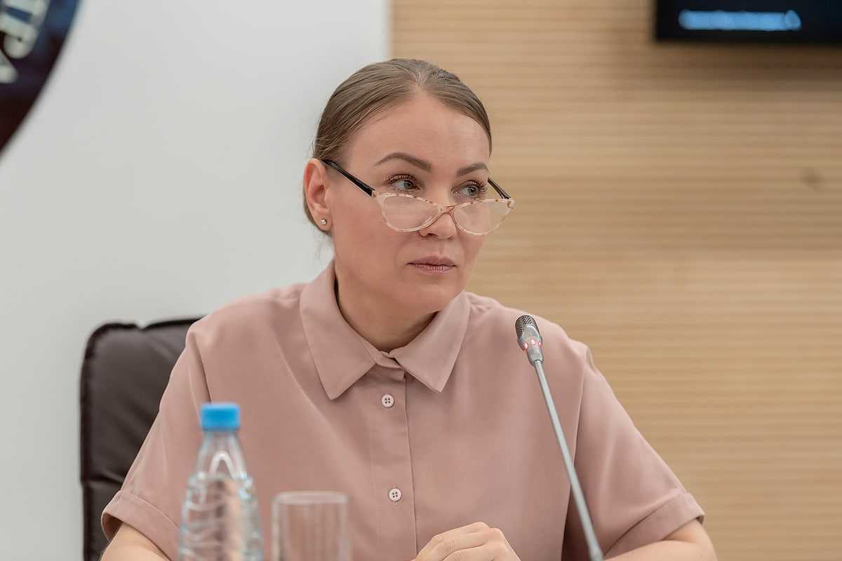 Директор Высшей школы медиакоммуникаций и связей с общественностью Гуманитарного института (ГИ) СПбПУ Марина Арканникова представила концепт исследовательского проекта Директор Высшей школы медиакоммуникаций и связей с общественностью Гуманитарного института (ГИ) СПбПУ Марина Арканникова представила концепт исследовательского проекта