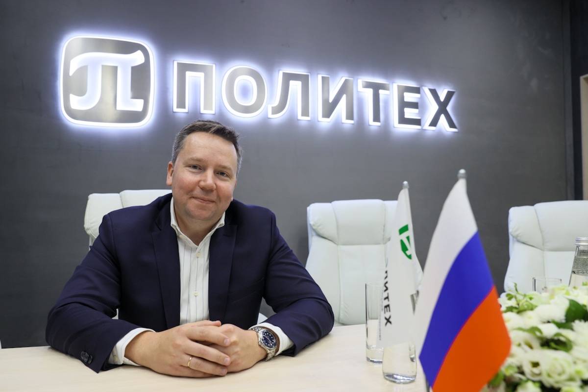 Ученый секретарь университета Дмитрий Карпов 