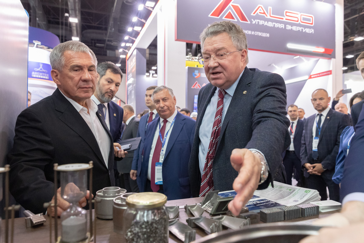 Президенту Татарстана показали разработки Института машиностроения, материалов и транспорта СПбПУ 