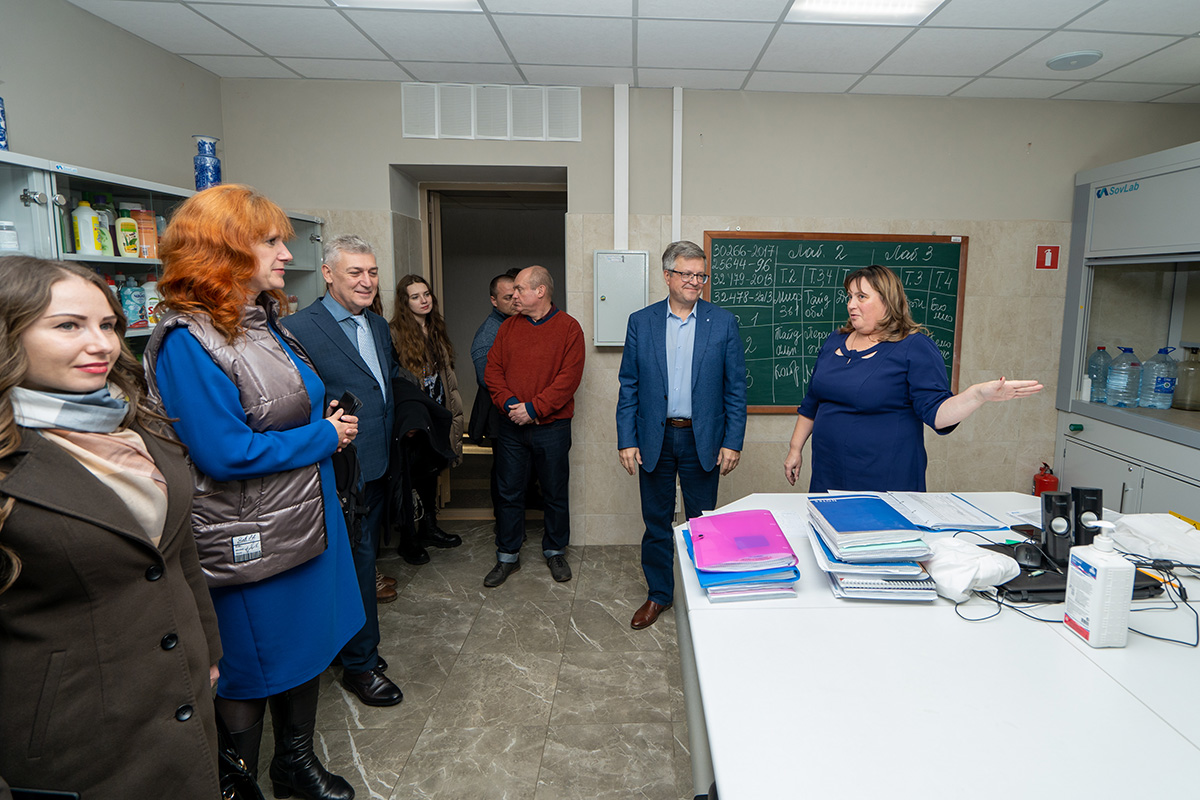 Делегация ПГТУ посетила лаборатории и аудитории ИПМЭиТ Делегация ПГТУ посетила лаборатории и аудитории ИПМЭиТ