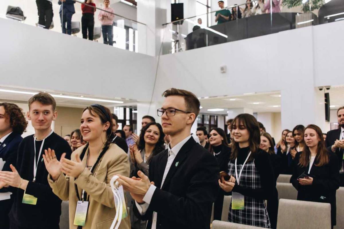 В конференции принял участие 71 делегат, и голос каждого был важен В конференции принял участие 71 делегат, и голос каждого был важен