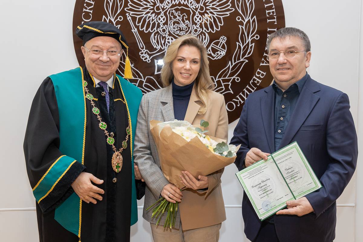 Владимир Куракин под руководством Ирины Рудской первым защитил диссертацию в диссертационном совете Политеха по экономическим наукам Владимир Куракин под руководством Ирины Рудской первым защитил диссертацию в диссертационном совете Политеха по экономическим наукам