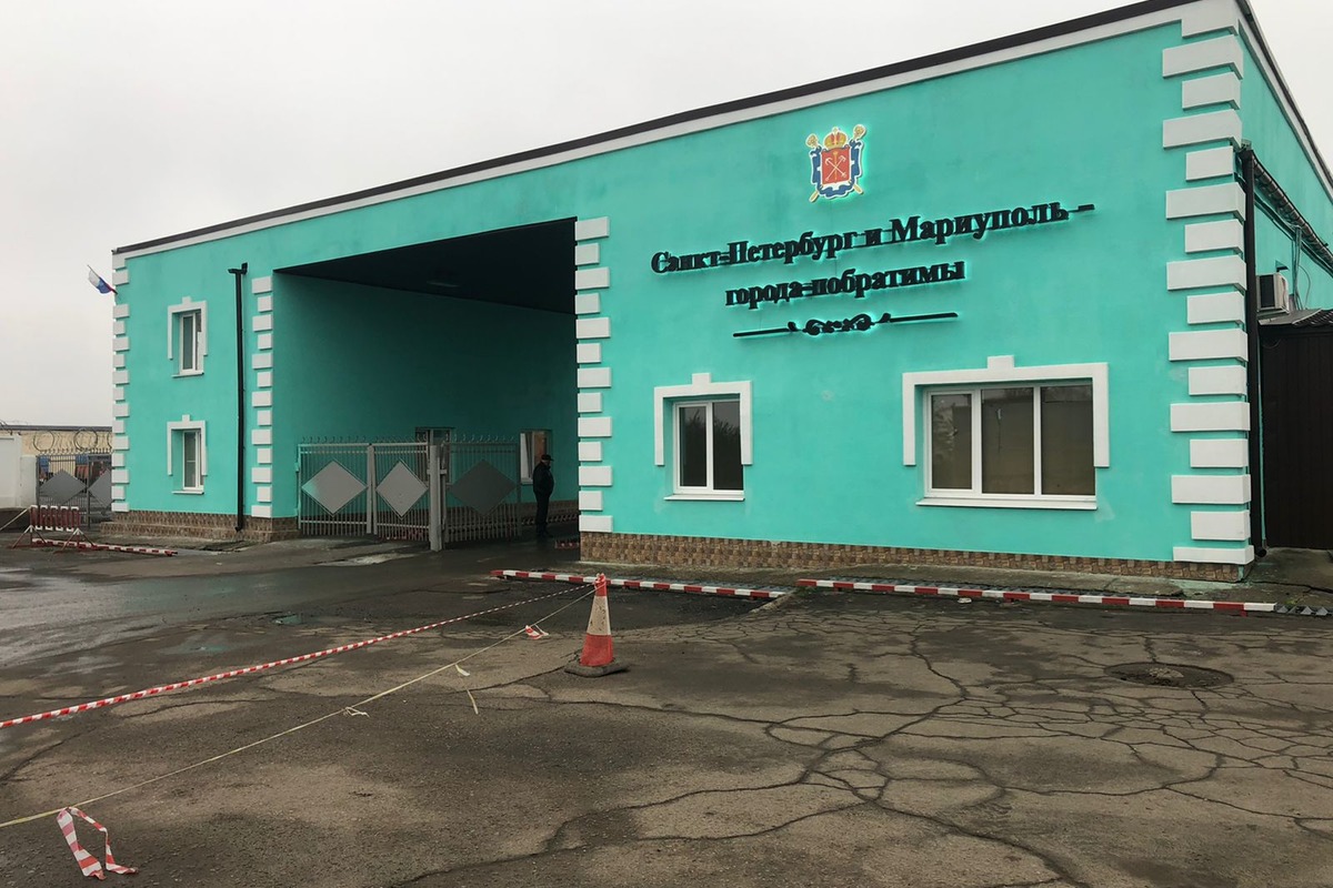 Политехники отвезли гуманитарную помощь в Мариуполь 