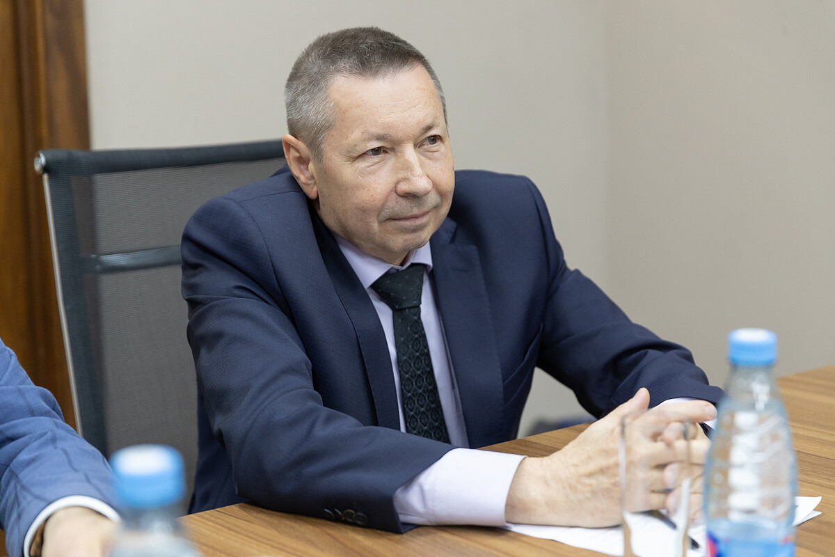 Директор Высшей школа киберфизических систем и управления Вячеслав Шкодырев Директор Высшей школа киберфизических систем и управления Вячеслав Шкодырев