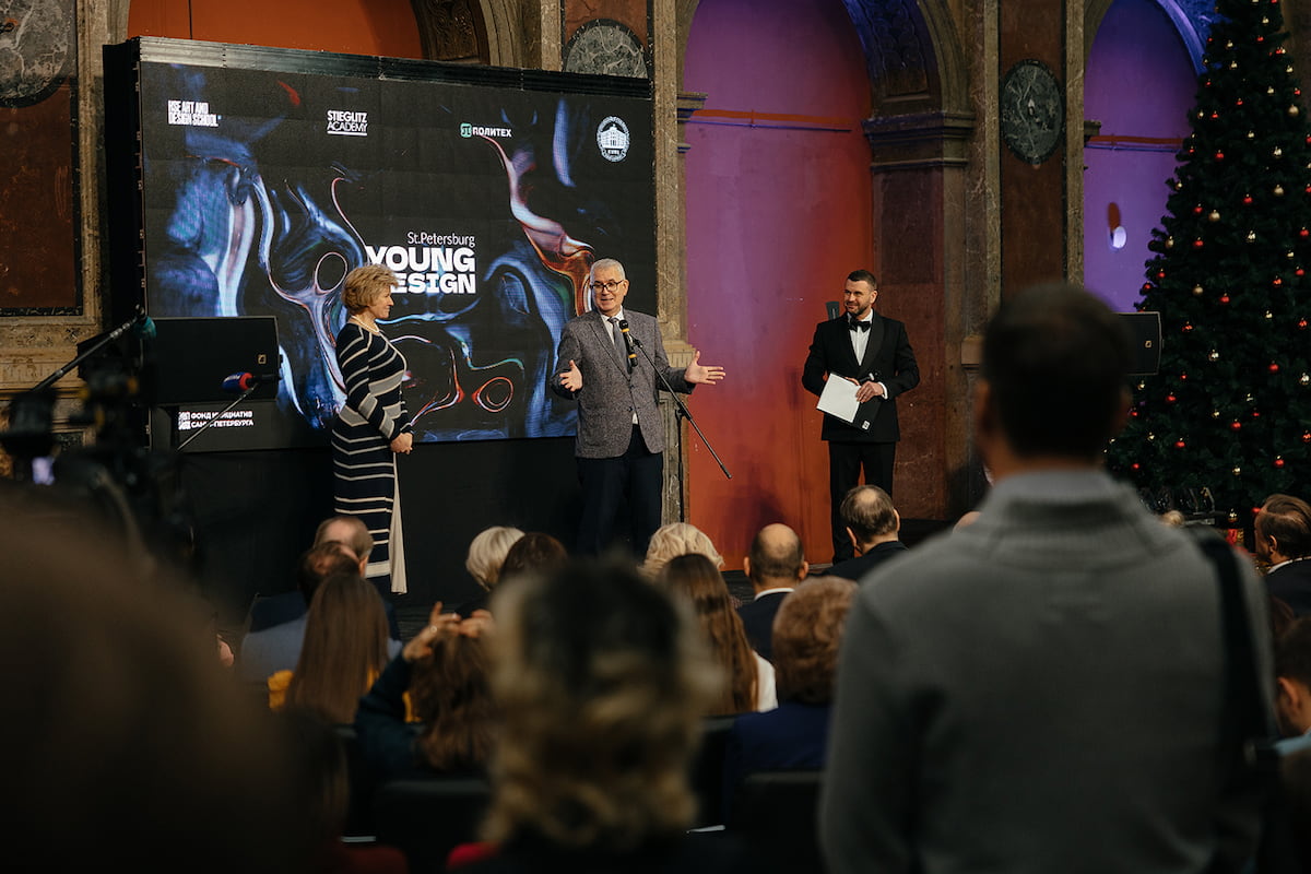 В церемонии награждения победителей конкурса приняли участие вице-губернаторы Санкт-Петербурга Владимир Княгинин и Ирина Потехина 