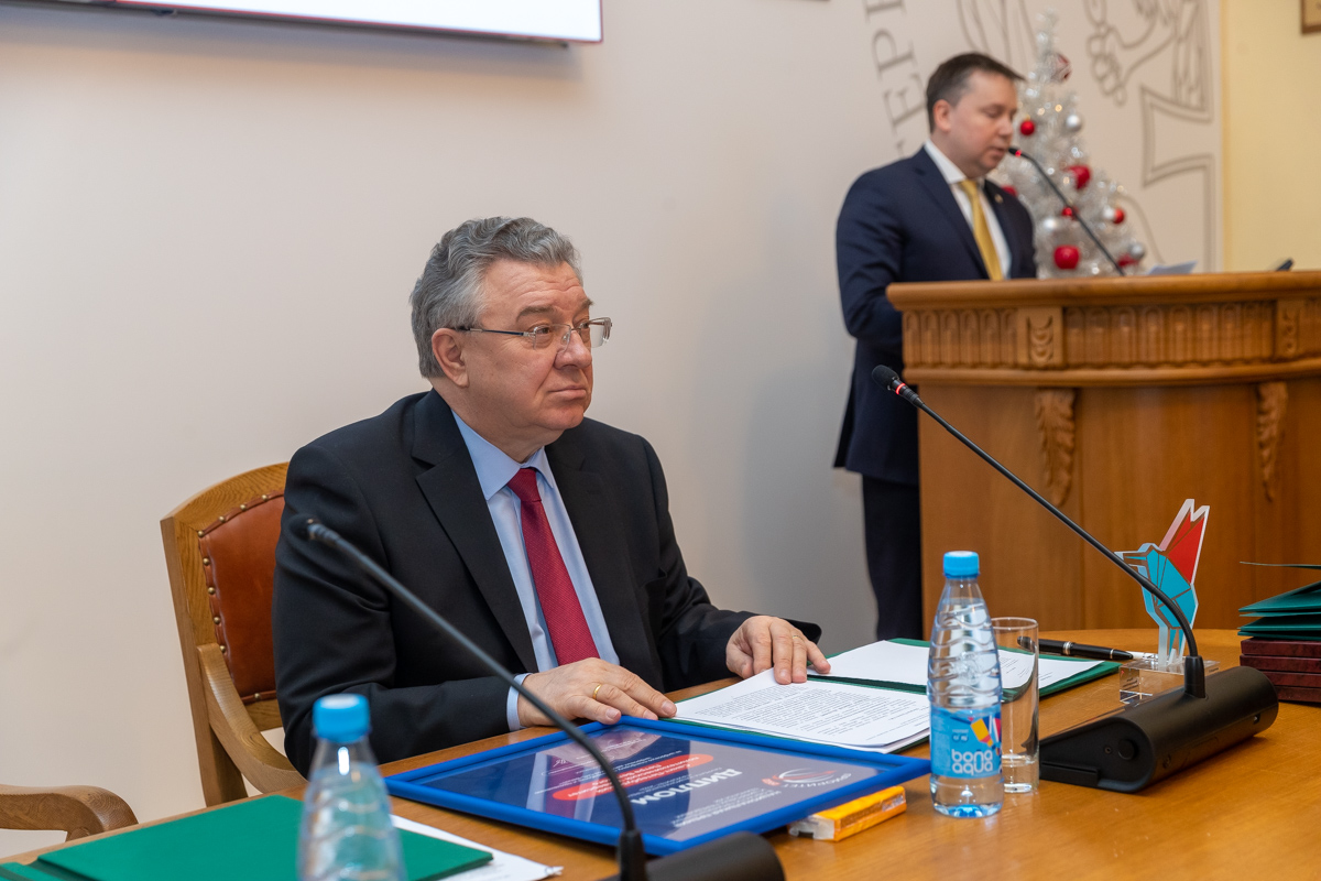 Ученый секретарь университета Дмитрий Карпов сообщил, что Санкт-Петербургский политехнический университет Петра Великого стал лауреатом Национальной премии в области промышленных и цифровых передовых технологий «Приоритет-2022» 