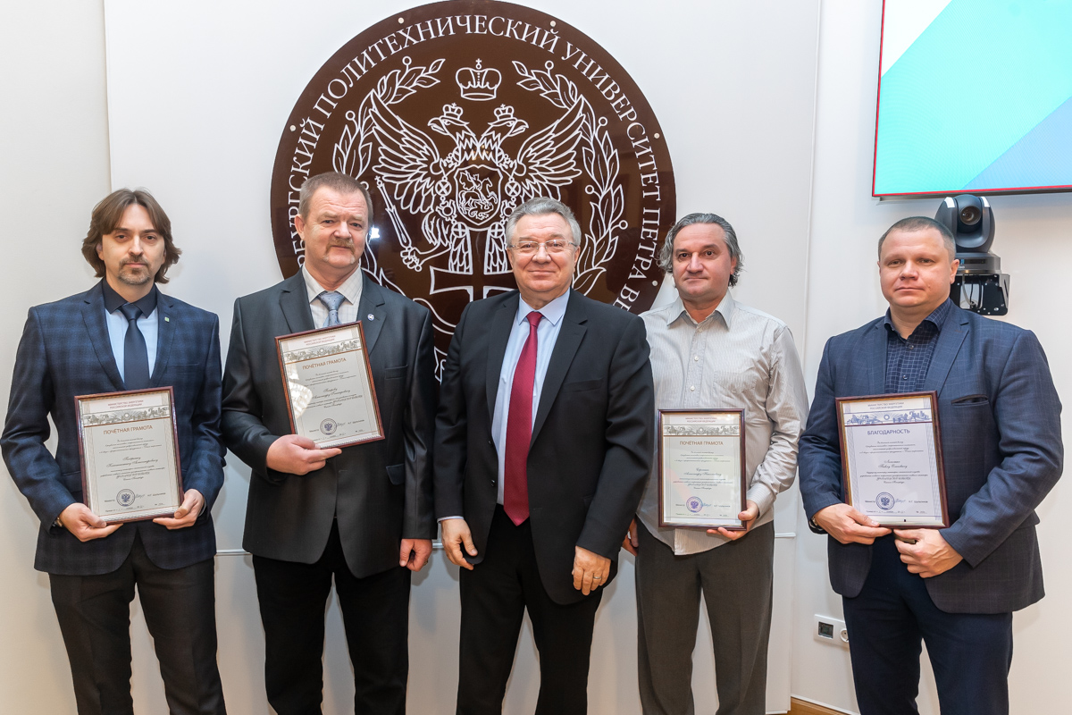 Почетными грамотами Минэнерго России отмечены работники Департамента главного инженера 