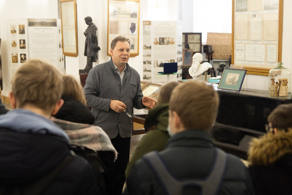 Директор Музея истории СПбПУ Валерий Климов рассказал о политехниках, участвовавших в Сталинградской битве 