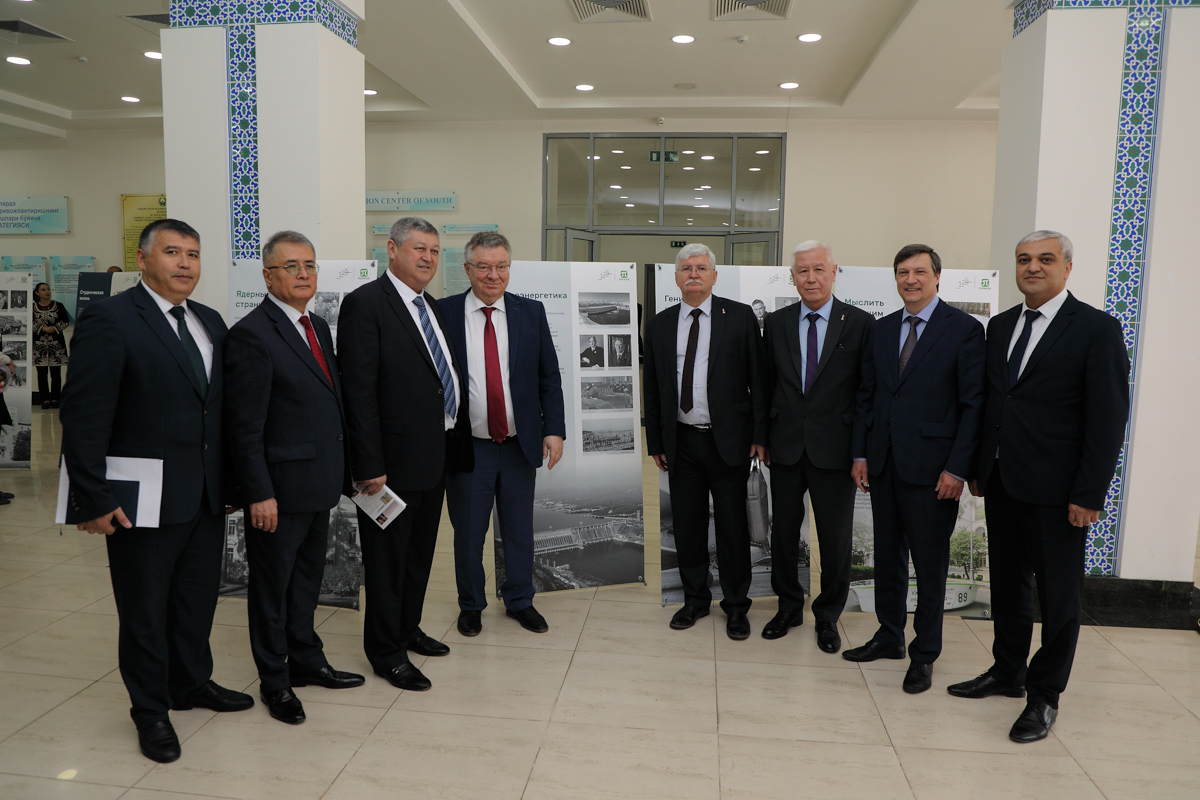 Открытие выставки СПбПУ в Ташкентском государственном университете 