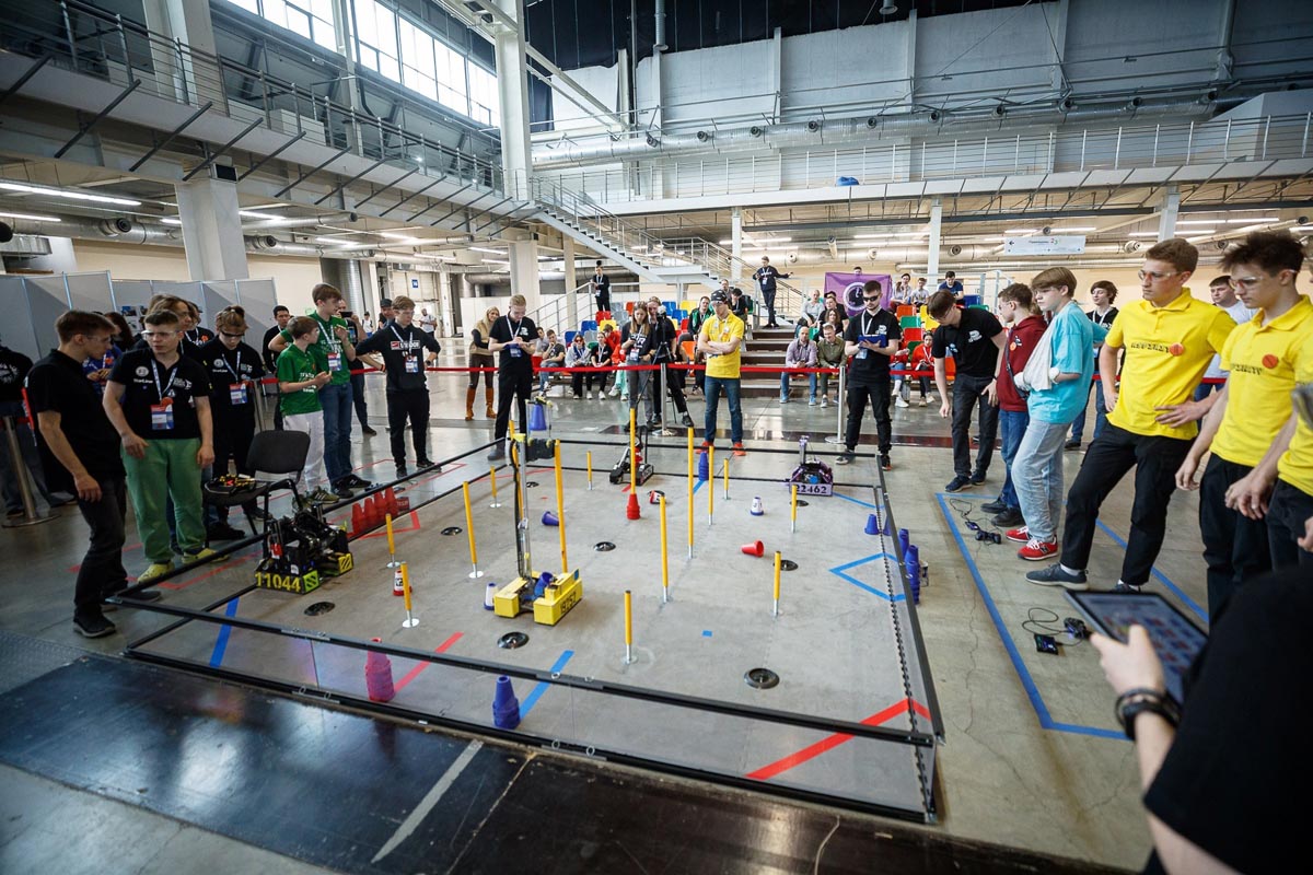 Робототехники Политеха вице-чемпионы национального первенства 
