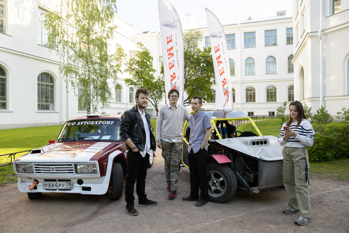 Автомобили для фотозоны Автомобили для фотозоны