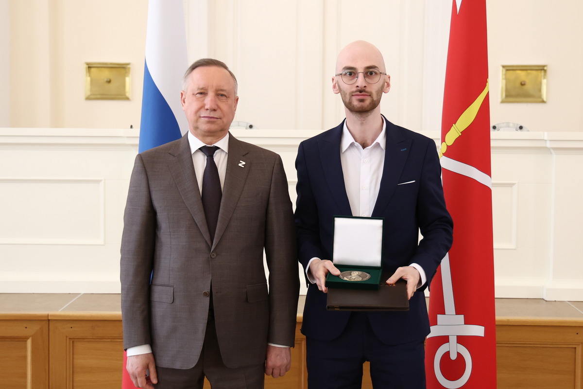 Доцент Высшей инженерно-экономической школы Института промышленного менеджмента, экономики и торговли Анги Схведиани 