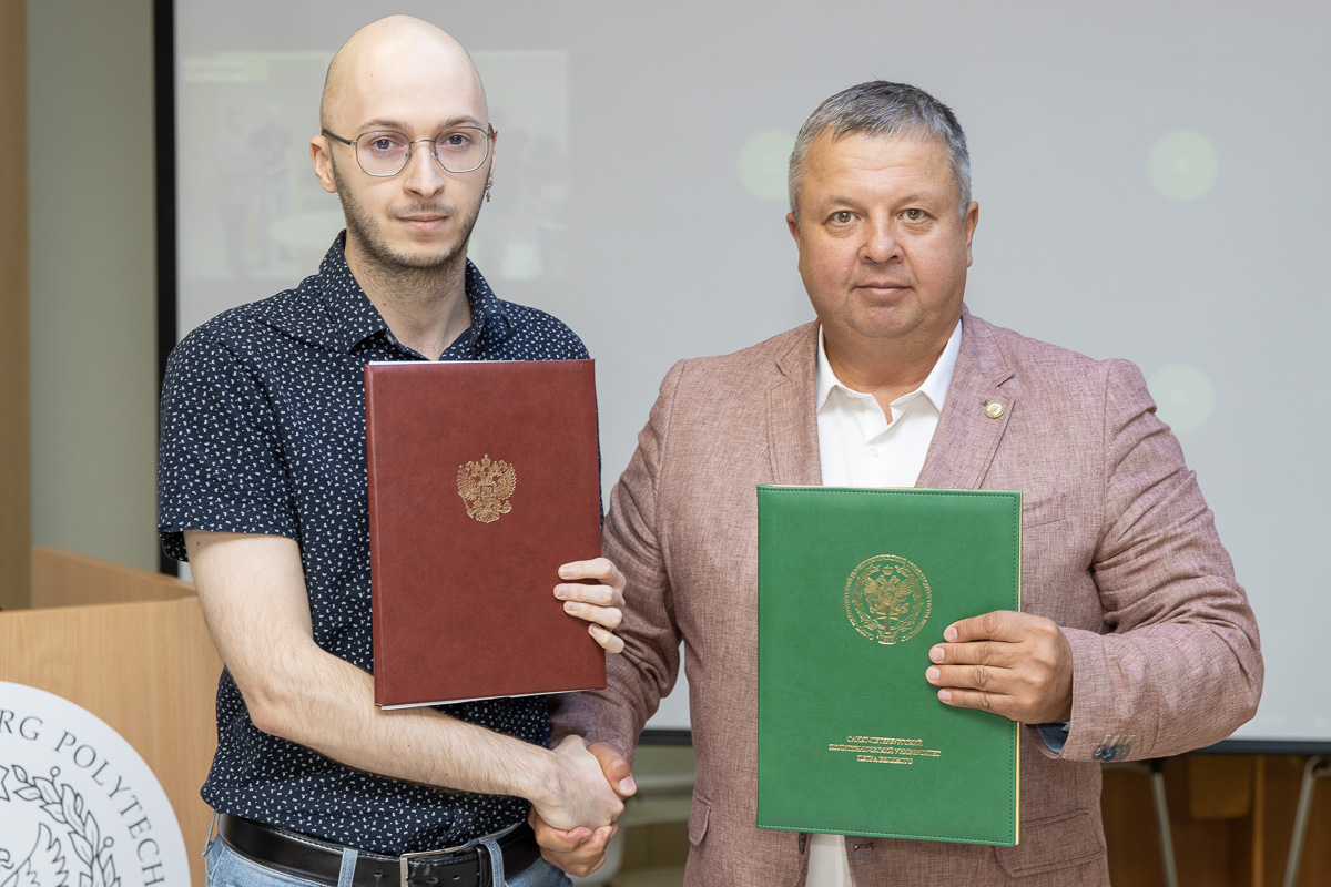 Подписание договора 