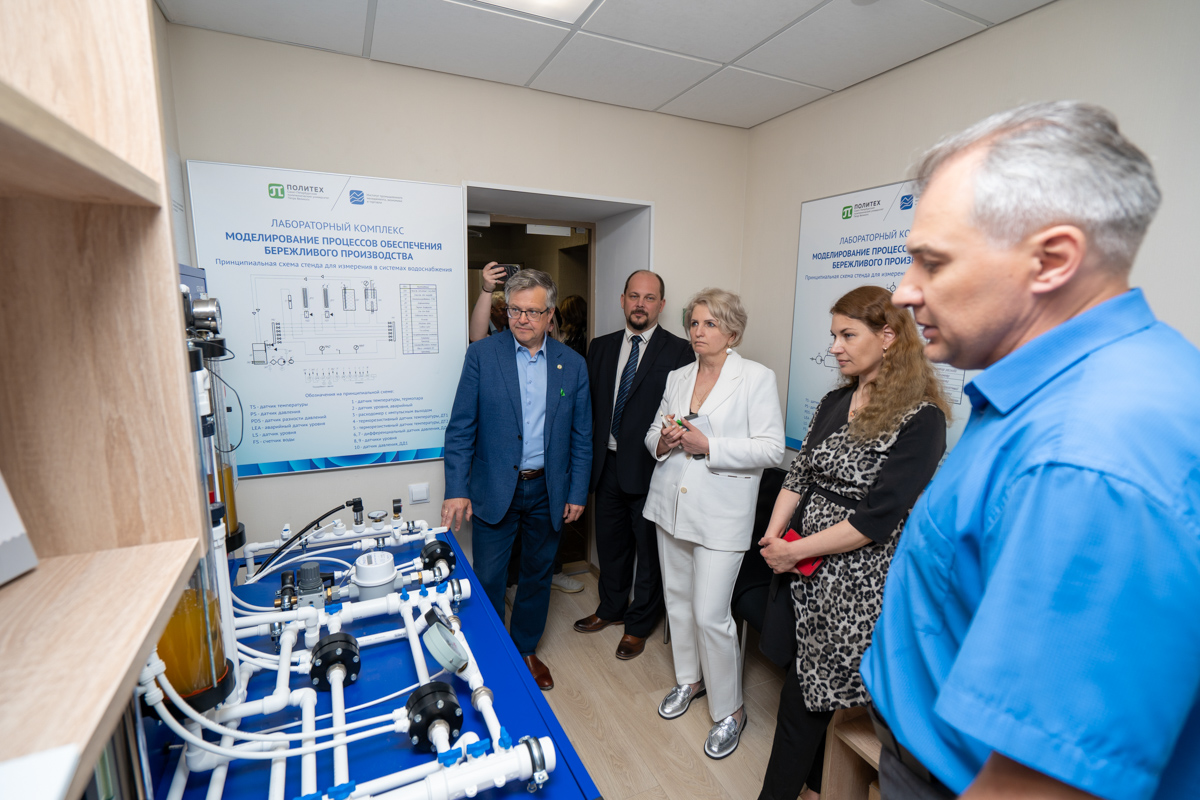 Лабораторный комплекс «Моделирование процессов обеспечения бережливого производства» 