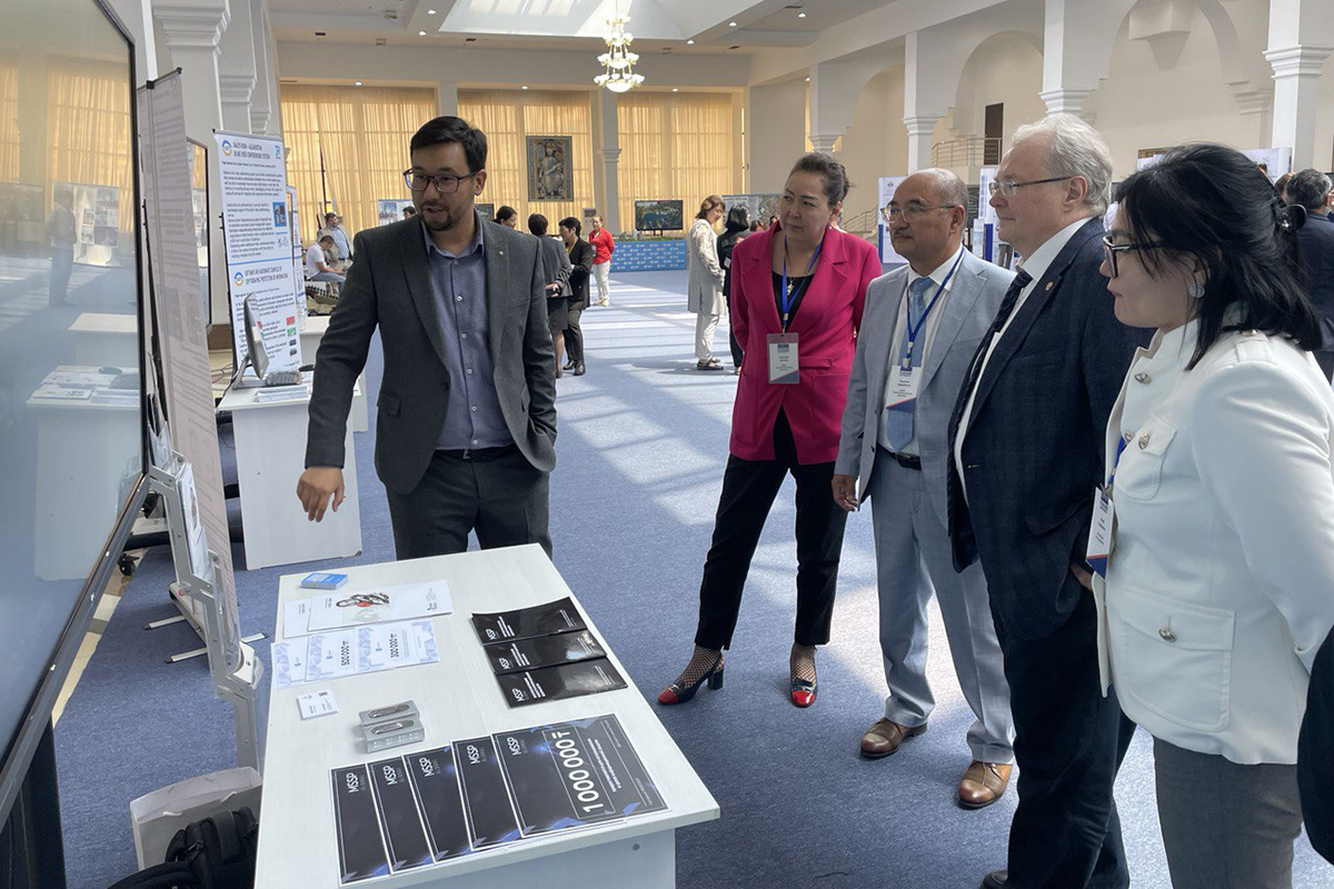 Экскурсия в научно-образовательный центр КазНУ