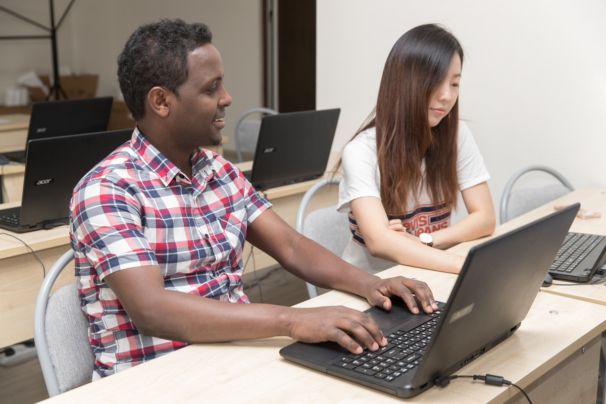 Политех запустил онлайн-курсы на ведущей китайской платформе 