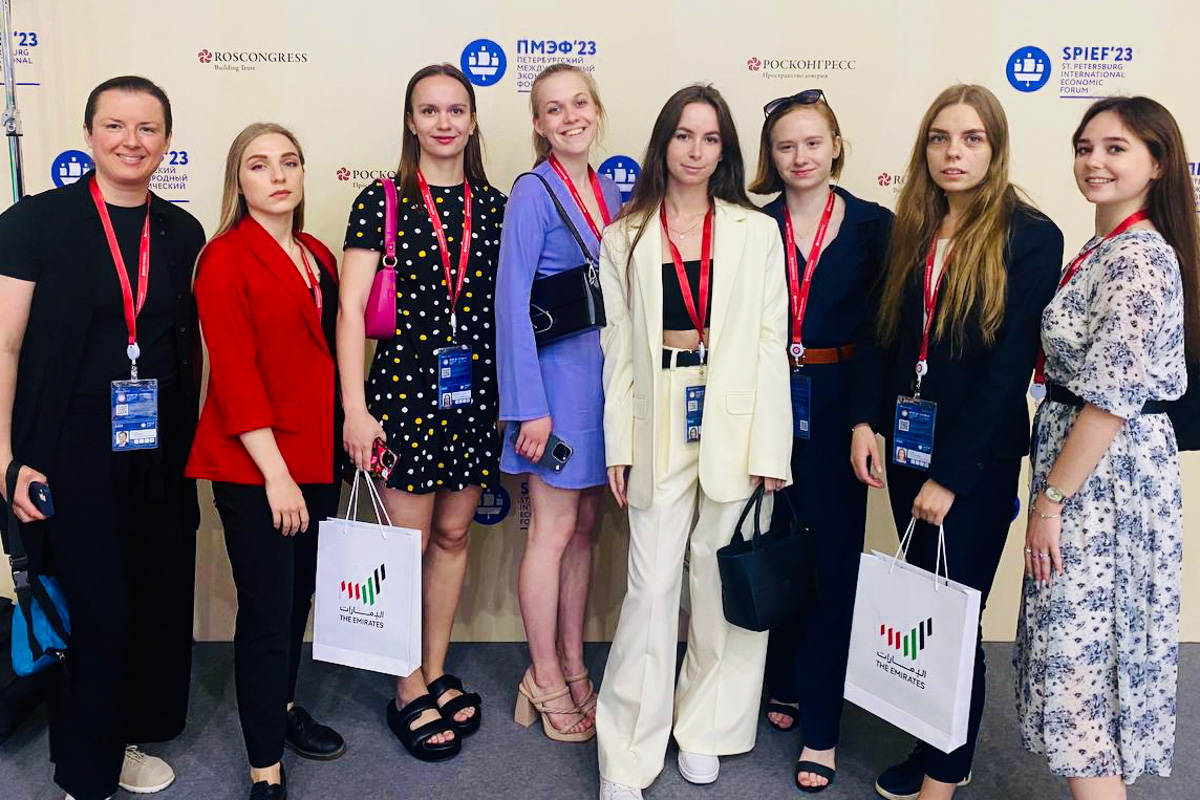 Студенты ИПМЭиТ на Международном молодежном экономическом форуме Студенты ИПМЭиТ на Международном молодежном экономическом форуме