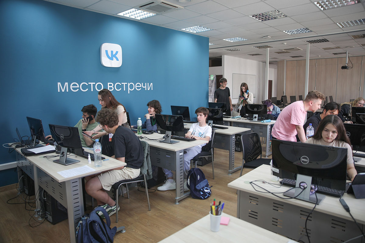 Школьники выполняли задания, разработанные сотрудниками университета 