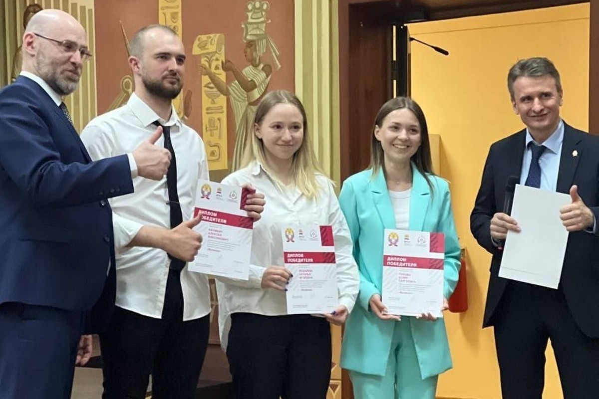 Студенты СПбПУ стали победителями всероссийского чемпионата по государственному и муниципальному управлению 