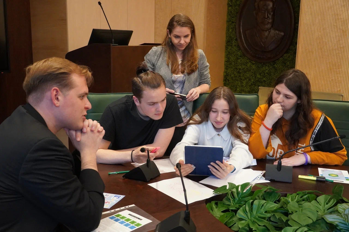 Победители чемпионата Санкт-Петербурга по профессиональному мастерству на экскурсии в Политехе