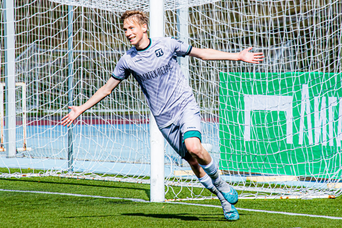 Футболисты Политеха завоевали «бронзу» на футбольном турнире «Россия – Африка» 