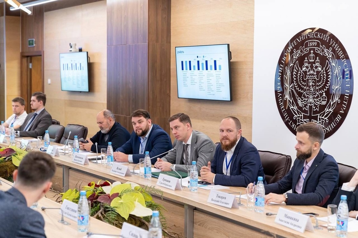В Политехе прошёл Научно-практический семинар «Композитные месторождения» В Политехе прошёл Научно-практический семинар «Композитные месторождения»