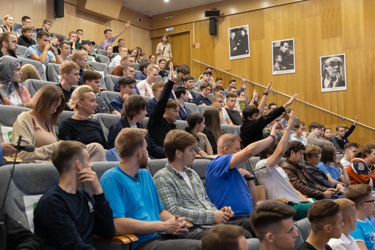 Вопросов было огромное количество Вопросов было огромное количество