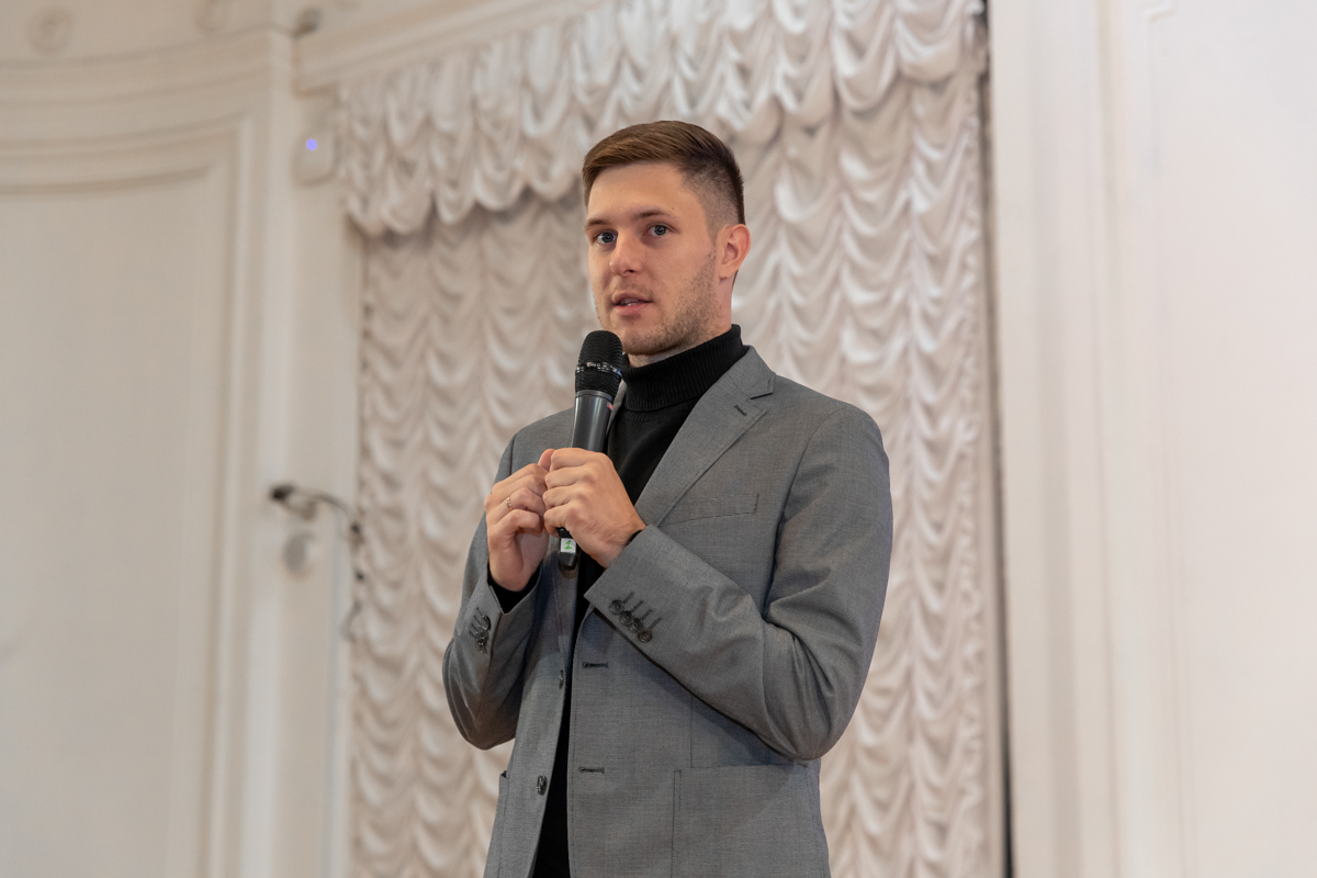 Директор Центра по работе с абитуриентами СПбПУ Артем Егупов Директор Центра по работе с абитуриентами СПбПУ Артем Егупов