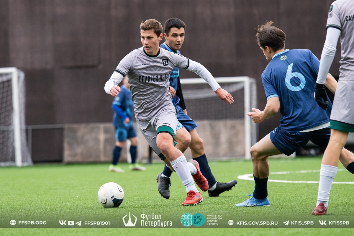 Политехники вышли в плей-офф с первого места в группе